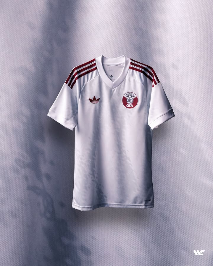 Jersey Qatar Away